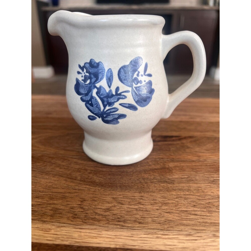 Vintage Pfaltzgraff Yorktowne Creamer Blue Floral Stoneware USA 24Y